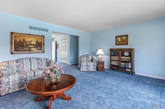 1535 Highway H, Farmington, MO 63640