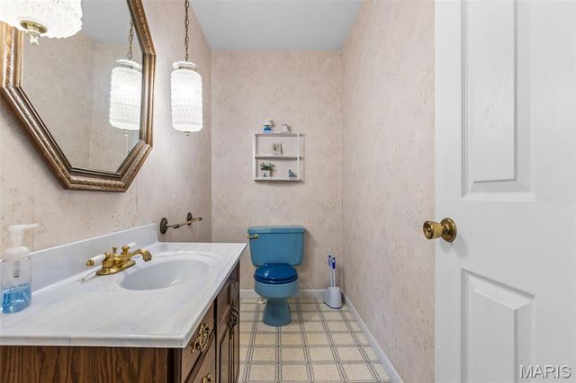 1535 Highway H, Farmington, MO 63640