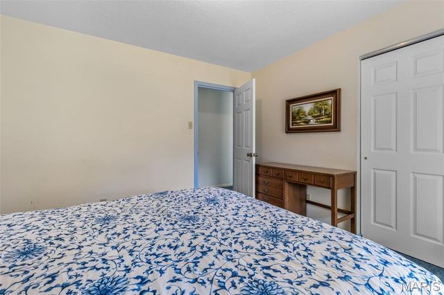 1535 Highway H, Farmington, MO 63640