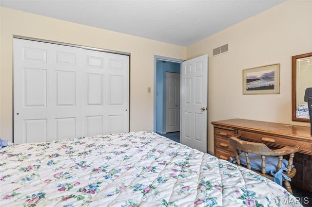 1535 Highway H, Farmington, MO 63640