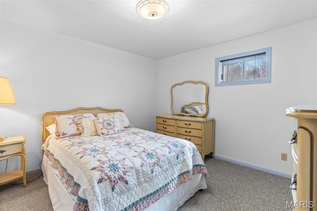 1535 Highway H, Farmington, MO 63640