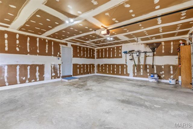 1535 Highway H, Farmington, MO 63640