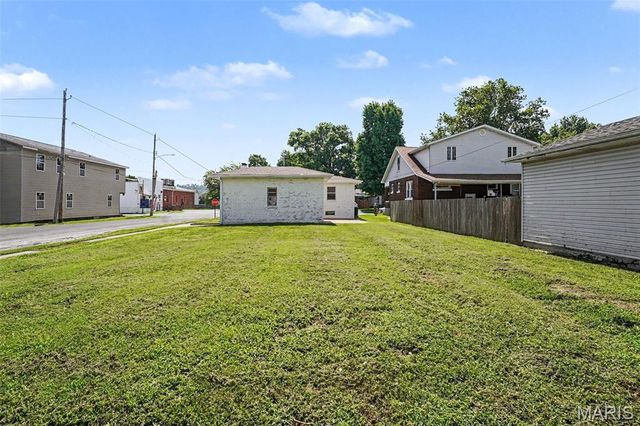129 N 5th Street, Dupo, IL 62239