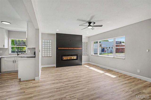 129 N 5th Street, Dupo, IL 62239