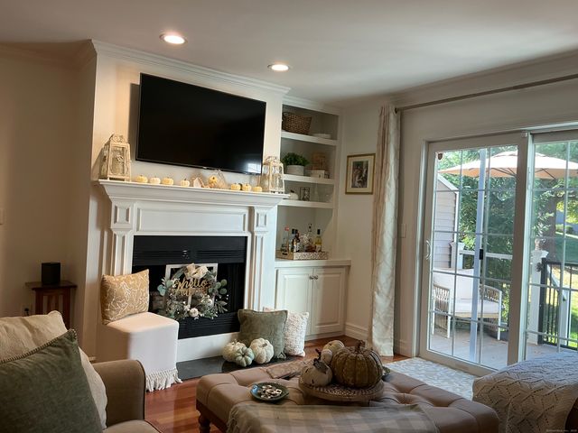 751 Long Hill Road APT C, Middletown, CT 06457