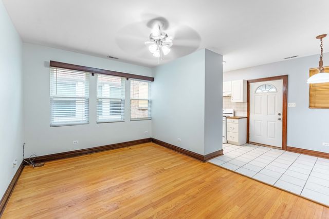 6742 16th Street W B, Berwyn, IL 60402