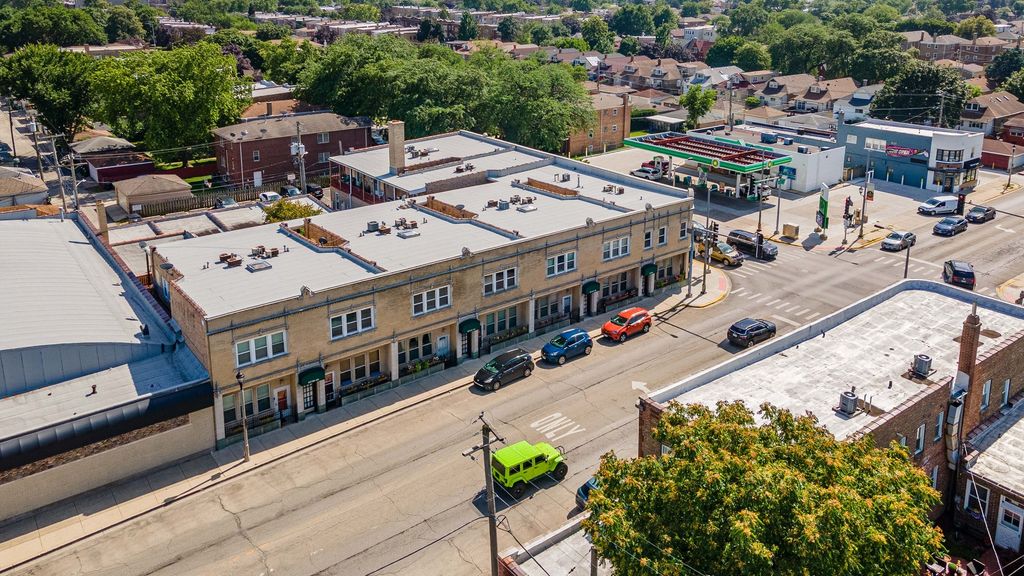 6742 16th Street W B, Berwyn, IL 60402