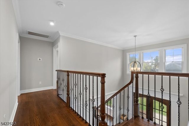 20 Ravine Ave, Wyckoff Twp., NJ 07481