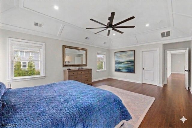20 Ravine Ave, Wyckoff Twp., NJ 07481