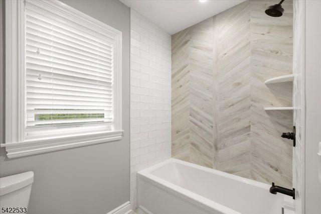 20 Ravine Ave, Wyckoff Twp., NJ 07481