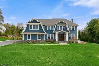 20 Ravine Ave, Wyckoff Twp., NJ 07481