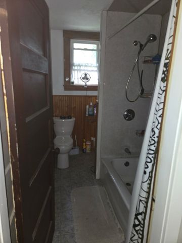 81 Lyndale St, Springfield, MA 01108