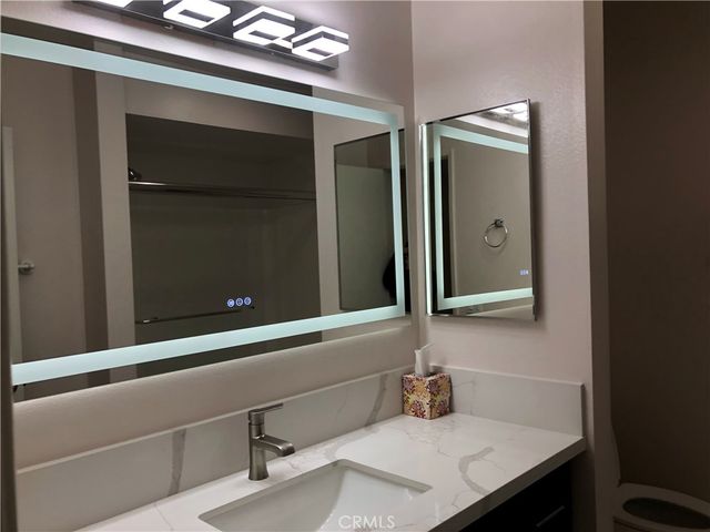 552 N Bellflower Boulevard 220, Long Beach, CA 90814