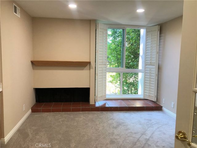 552 N Bellflower Boulevard 220, Long Beach, CA 90814