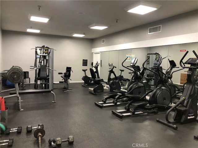 552 N Bellflower Boulevard 220, Long Beach, CA 90814