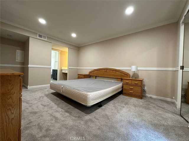 552 N Bellflower Boulevard 220, Long Beach, CA 90814