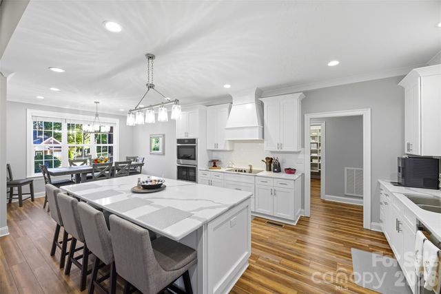 706 Toncin Avenue, Bessemer City, NC 28016