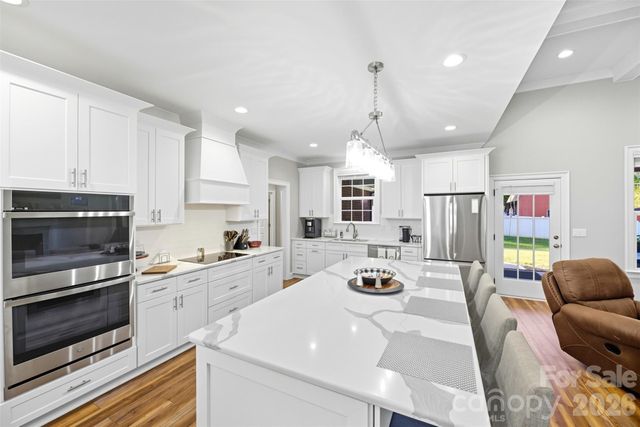 706 Toncin Avenue, Bessemer City, NC 28016