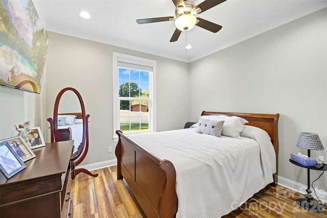 706 Toncin Avenue, Bessemer City, NC 28016