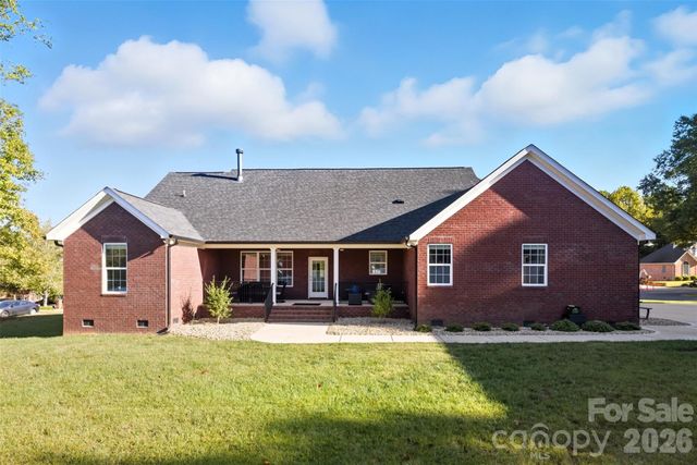 706 Toncin Avenue, Bessemer City, NC 28016