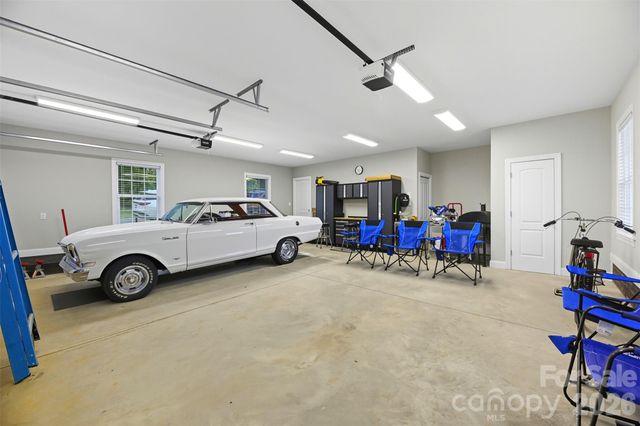 706 Toncin Avenue, Bessemer City, NC 28016