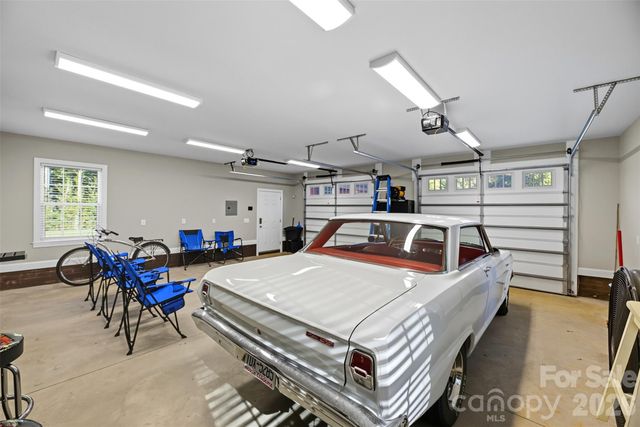 706 Toncin Avenue, Bessemer City, NC 28016