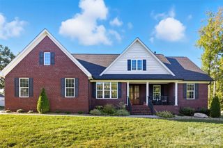 706 Toncin Avenue, Bessemer City, NC 28016