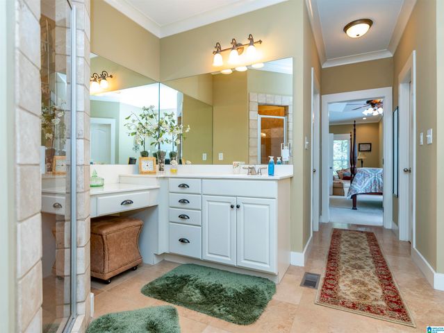 147 INDIAN GATE CIRCLE, Indian Springs Village, AL 35242