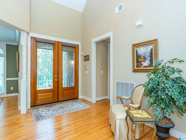 147 INDIAN GATE CIRCLE, Indian Springs Village, AL 35242