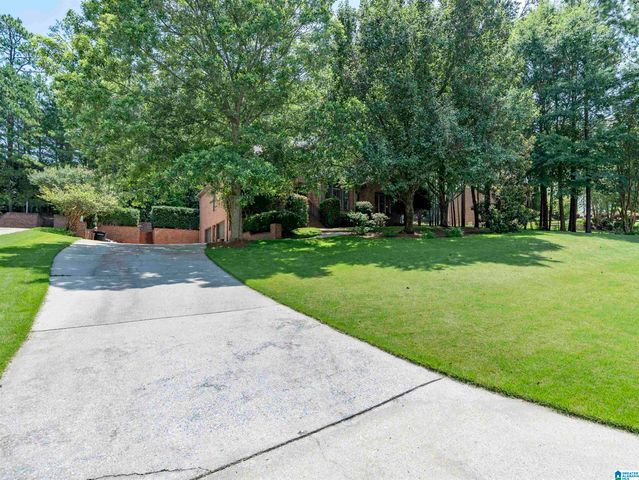 147 INDIAN GATE CIRCLE, Indian Springs Village, AL 35242