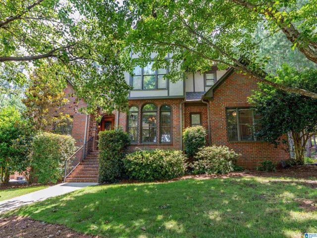 147 INDIAN GATE CIRCLE, Indian Springs Village, AL 35242