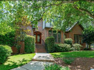 147 INDIAN GATE CIRCLE, Indian Springs Village, AL 35242