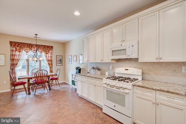 3 HIGHT BLVD, Hightstown, NJ 08520