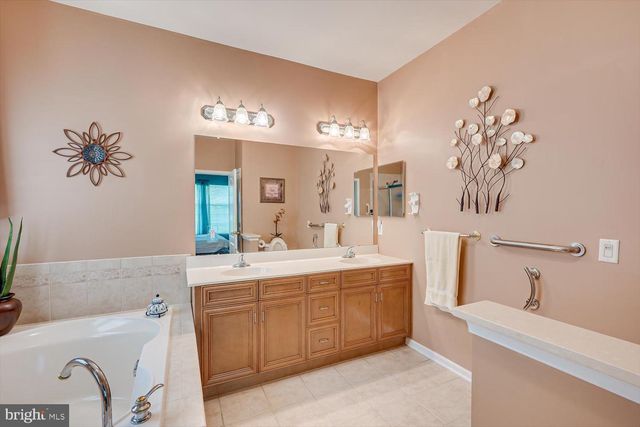 3 HIGHT BLVD, Hightstown, NJ 08520