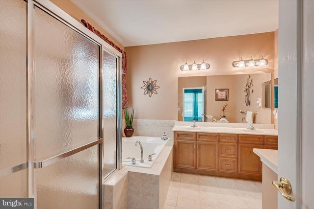 3 HIGHT BLVD, Hightstown, NJ 08520