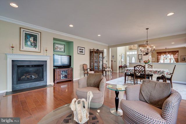 3 HIGHT BLVD, Hightstown, NJ 08520