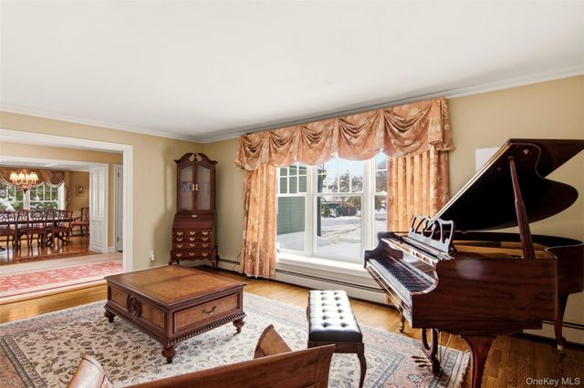 69 Tamarack Street, East Northport, NY 11731