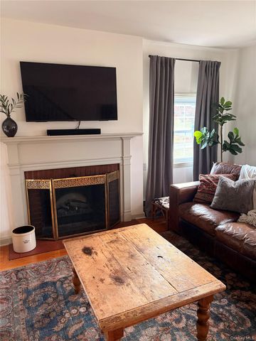 5 Sunrise Terrace, New Windsor, NY 12553