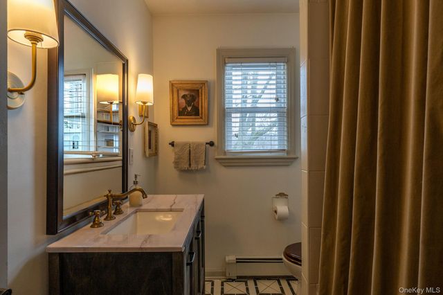 5 Sunrise Terrace, New Windsor, NY 12553