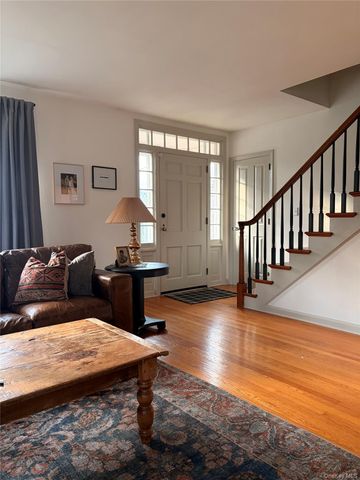 5 Sunrise Terrace, New Windsor, NY 12553