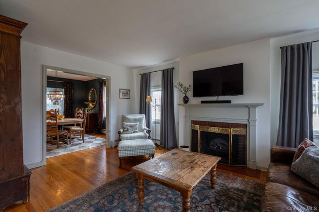 5 Sunrise Terrace, New Windsor, NY 12553