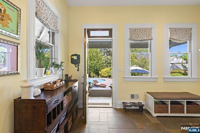 70 Ridge, Rutherford, NJ 07070