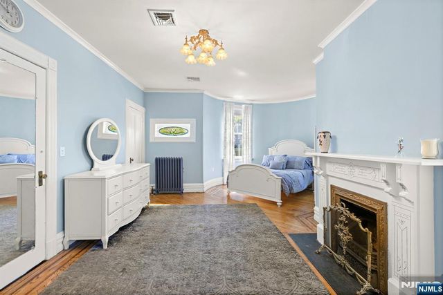 70 Ridge, Rutherford, NJ 07070