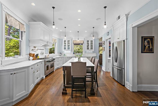70 Ridge, Rutherford, NJ 07070