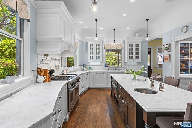 70 Ridge, Rutherford, NJ 07070