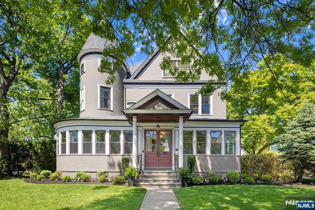 70 Ridge, Rutherford, NJ 07070