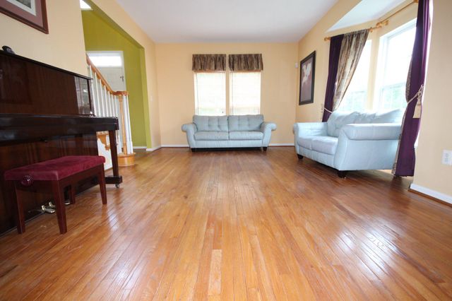 18537 RELIANT DR, Gaithersburg, MD 20879