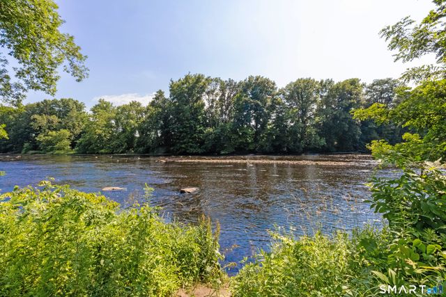 283 Strawberry Circle, Windsor, CT 06095
