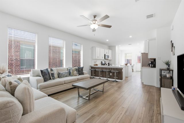 1121 Western Yarrow Avenue, Justin, TX 76247
