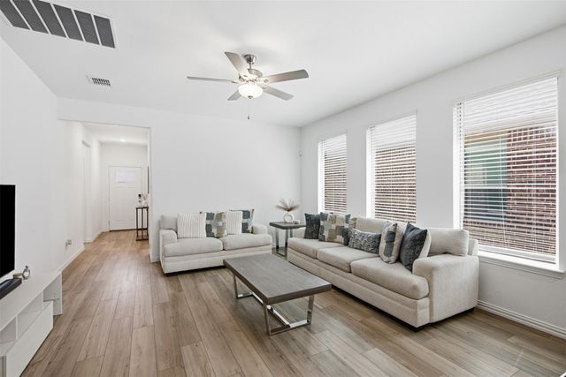 1121 Western Yarrow Avenue, Justin, TX 76247